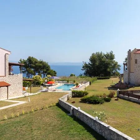 Y Sea View